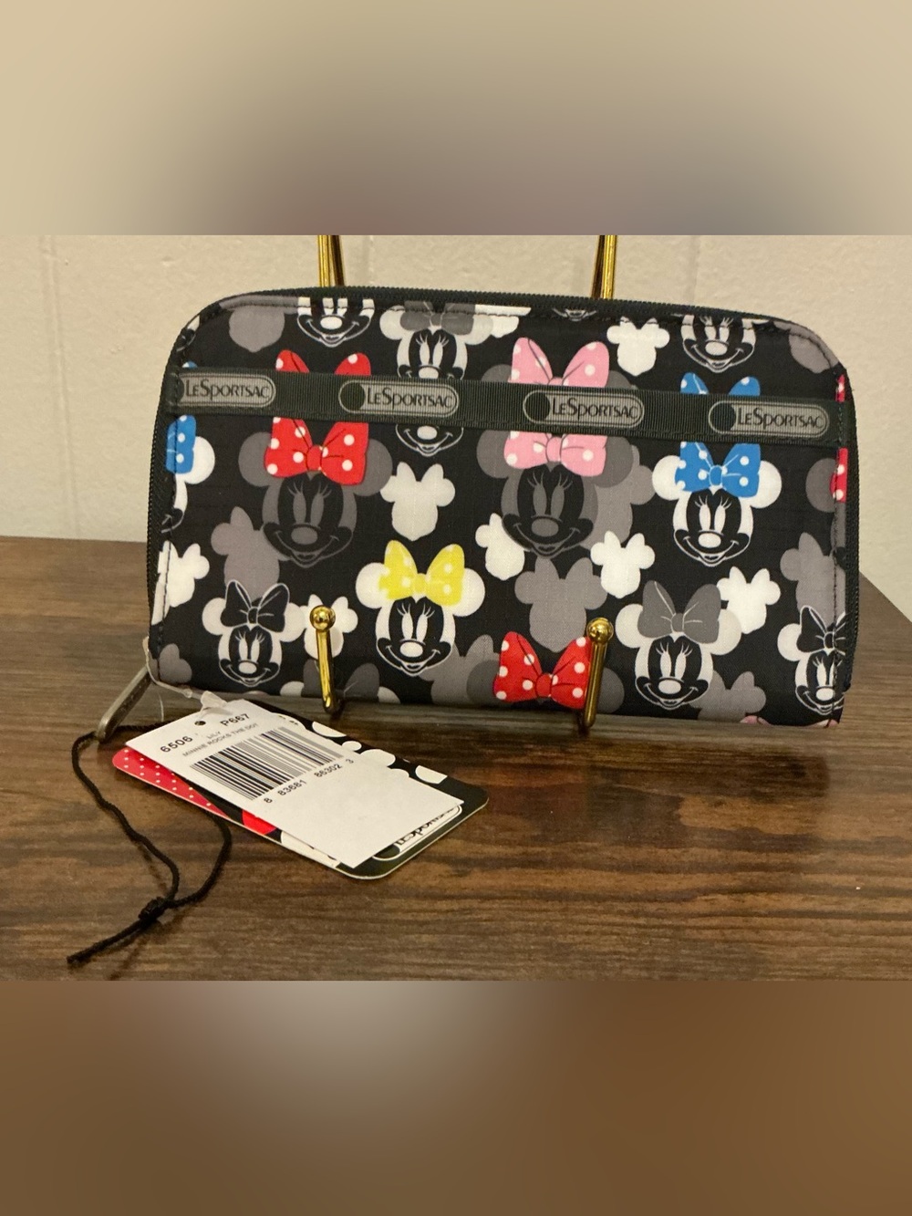 A Rare HTF NWT LeSportsac x Disney Minnie Mouse Zip Around Wallet